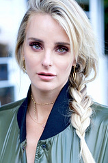 photo of person Katie Nehra