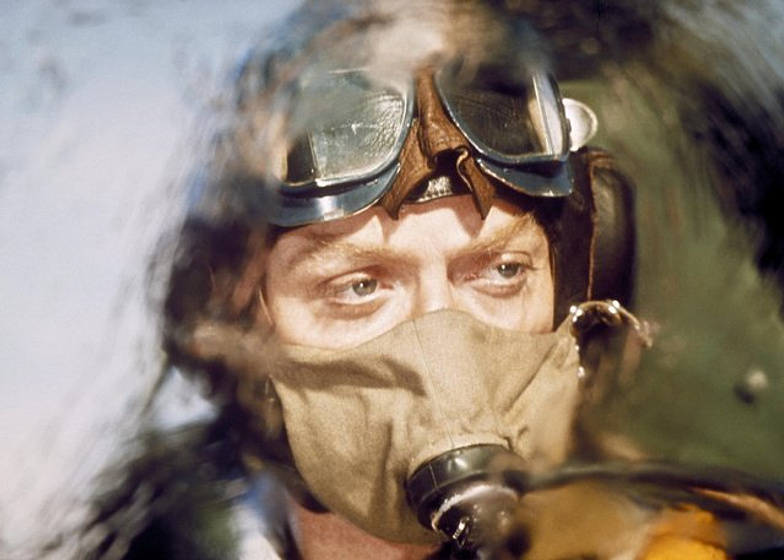 Michael Caine en La Batalla de Inglaterra