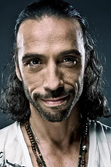 picture of actor Carlos Leon