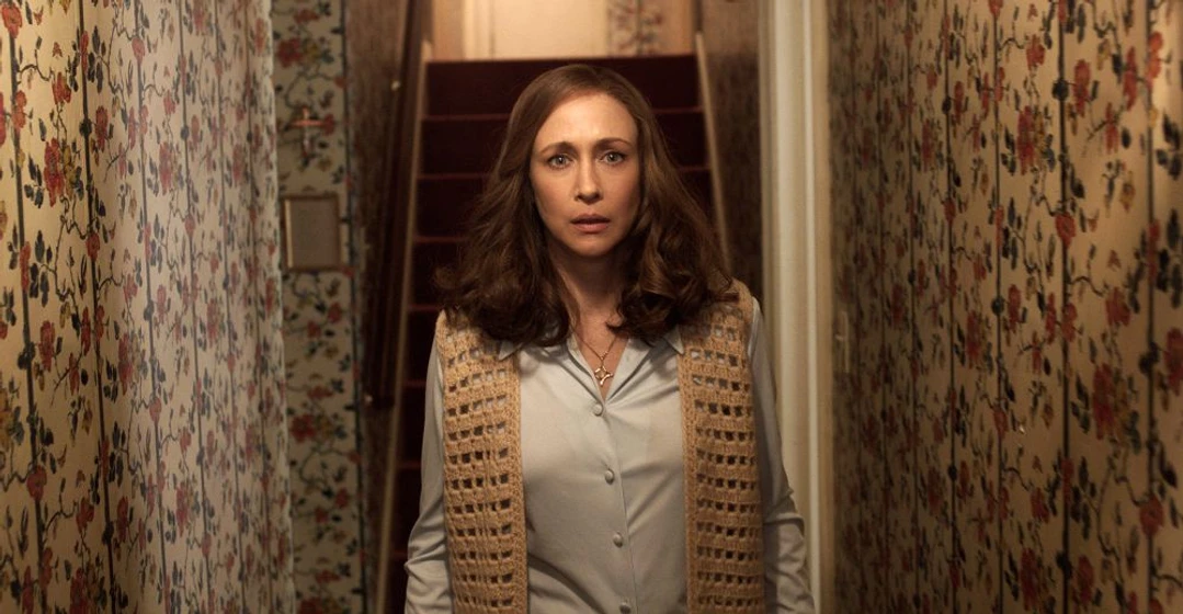 Vera Farmiga en expediente-warren-el-caso-enfield