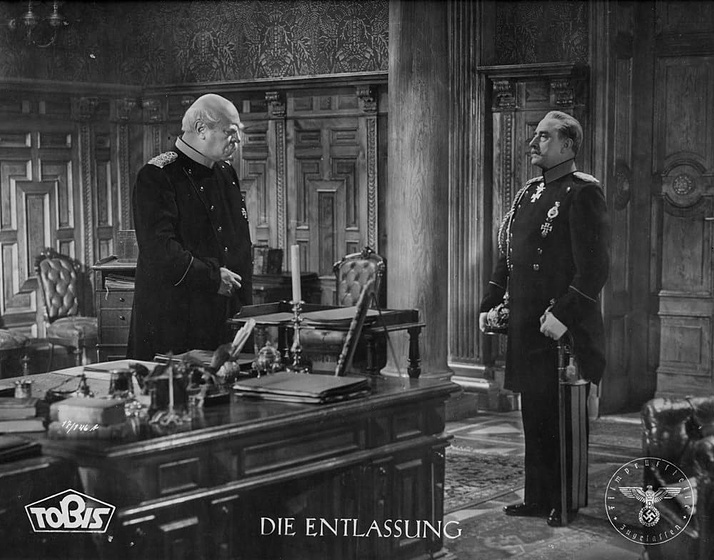 Emil Jannings en the-dismissal