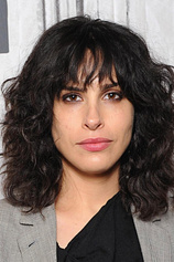 picture of actor Desiree Akhavan