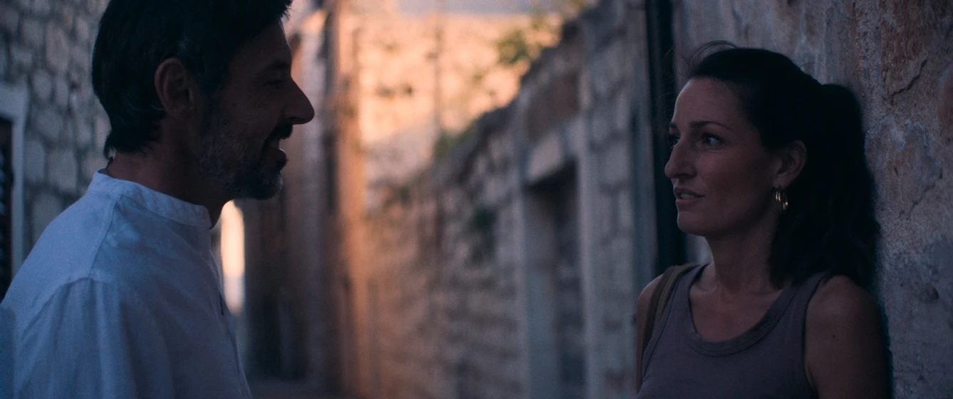 Uliks Fehmiu y Anja Matković en my-late-summer