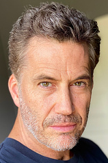 picture of actor Michael Lowry