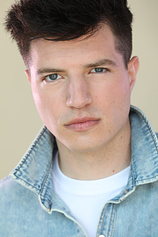 picture of actor Dylan Flashner