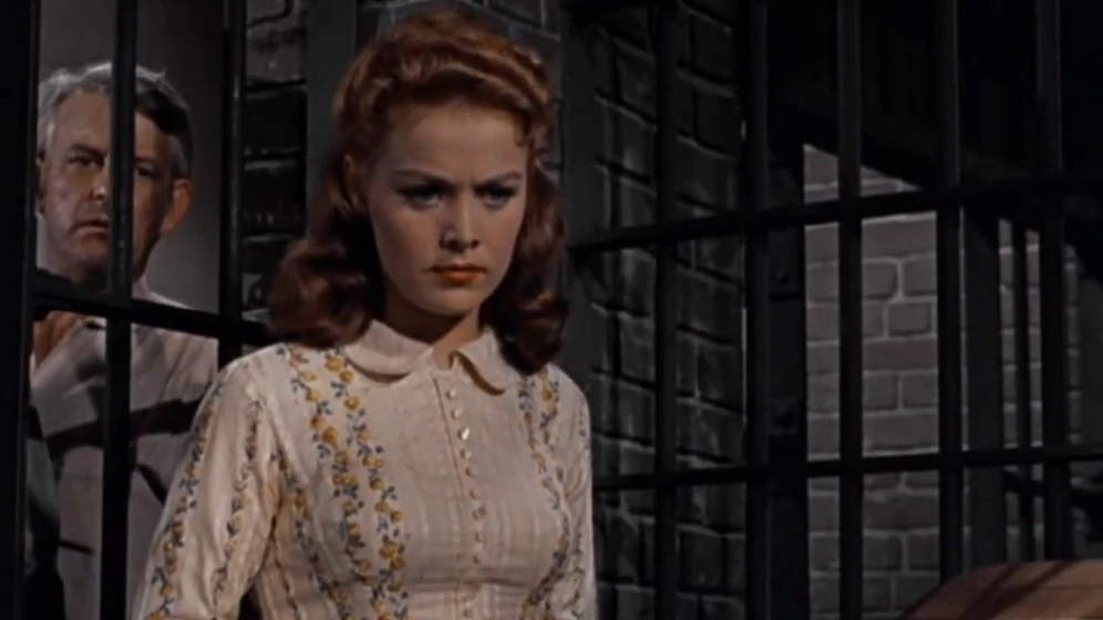 Denver Pyle y Joan Blackman en un-buen-dia-para-una-ejecucion