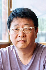 photo of person Kyung-Taek Kwak