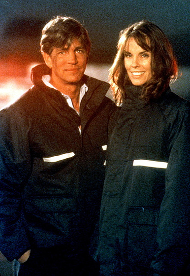 Eric Roberts y Alexandra Paul en Pánico en el Vuelo 534