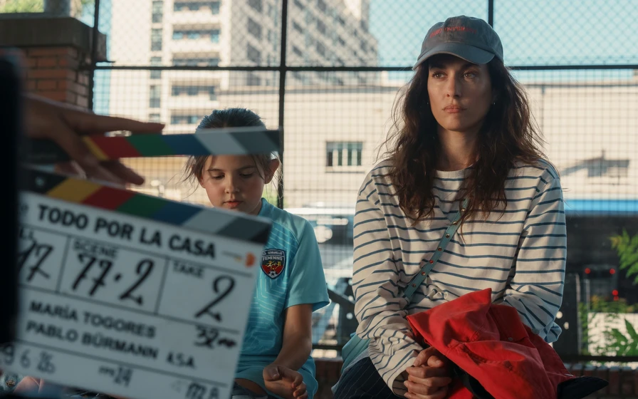 Silvia Alonso y Noah Casas en todo-por-la-casa (Rodaje)