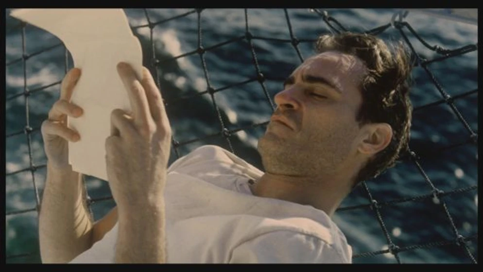 Joaquin Phoenix en the-master-2012