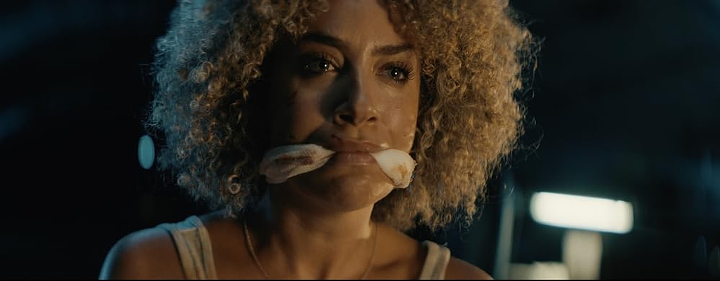 Stephanie Siadatan en el-ultimo-superviviente