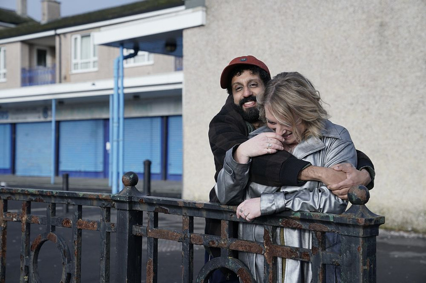 Claire Rushbrook y Adeel Akhtar en Ali & Ava