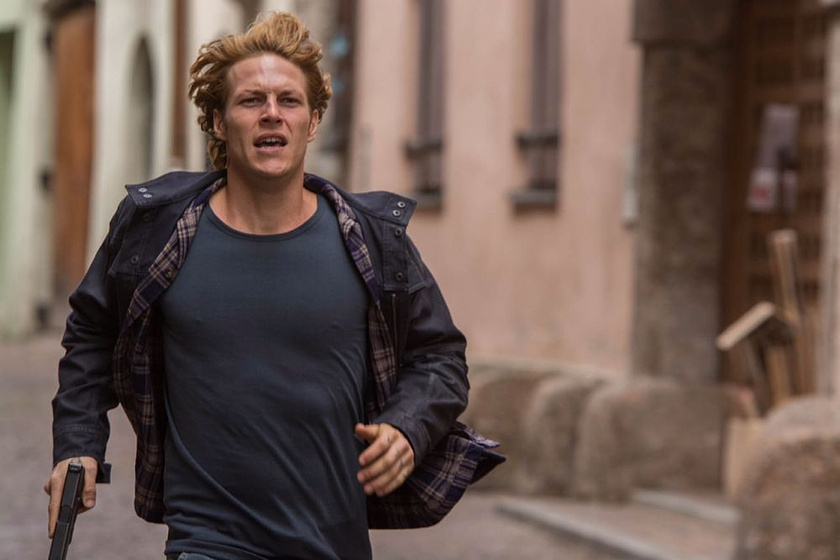 Luke Bracey en Point Break. Sin Límites