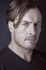 photo of person Toby Stephens