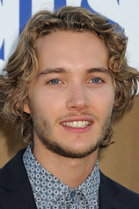 photo of person Toby Regbo