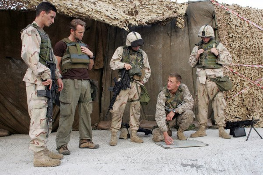James Ransone, Lee Tergesen, Stark Sands, Alexander Skarsgård y Billy Lush en Generation Kill
