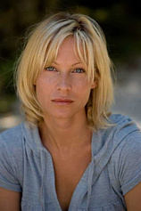 picture of actor Rebecca Hampton