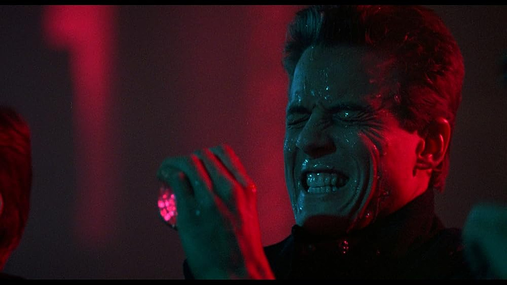 Don Michael Paul en los-centinelas