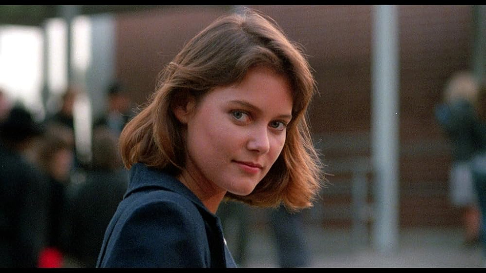 Carey Lowell en los-centinelas