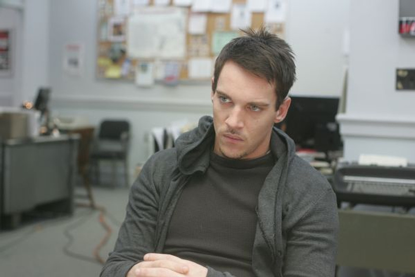 Jonathan Rhys-Meyers en La Sombra de los otros