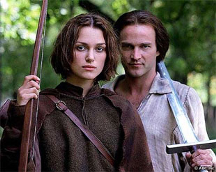 Keira Knightley y Stephen Moyer en La Princesa de Sherwood