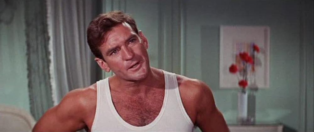 Rod Taylor en El Liquidador
