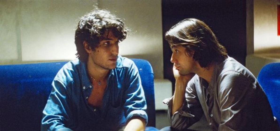 Louis Garrel y Jérôme Robart en un-verano-ardiente