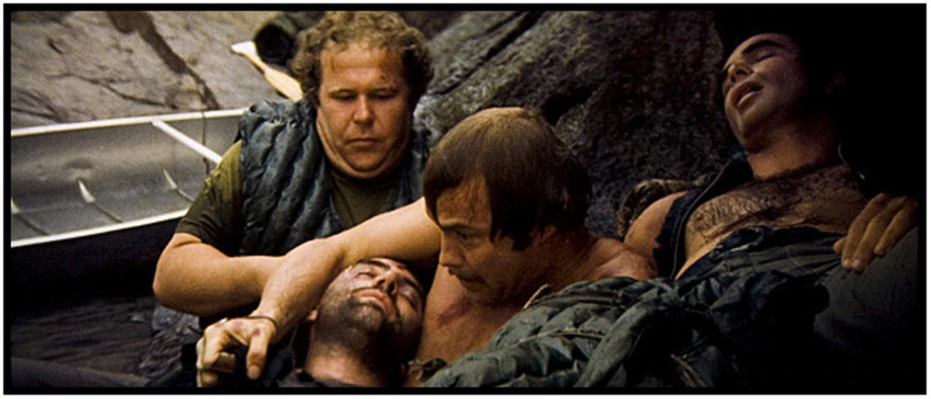 Burt Reynolds y Jon Voight en defensa