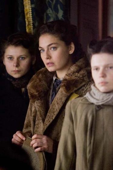 Alexa Davalos en resistencia-2008