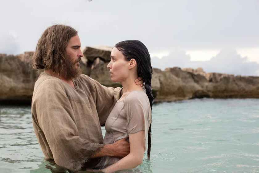 Joaquin Phoenix y Rooney Mara en maria-magdalena