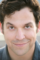 picture of actor Aaron Serotsky