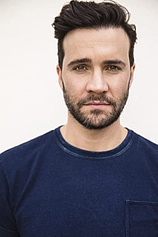 picture of actor Gil McKinney