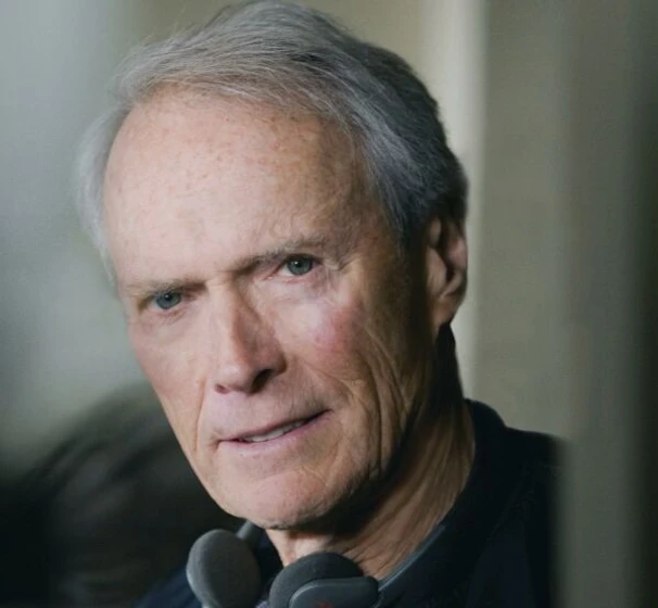 Clint Eastwood en el-intercambio