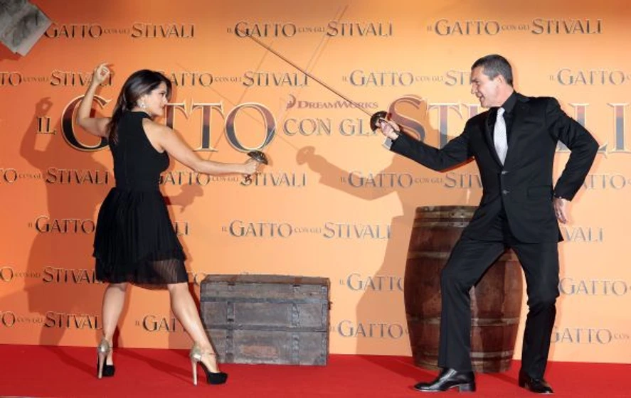 Antonio Banderas y Salma Hayek en el-gato-con-botas-2011 (Premiere en Italia. Noviembre 2011)
