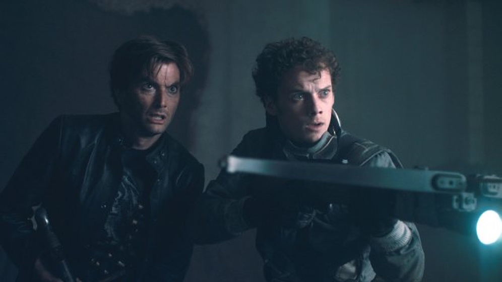 Anton Yelchin y David Tennant en Noche de Miedo