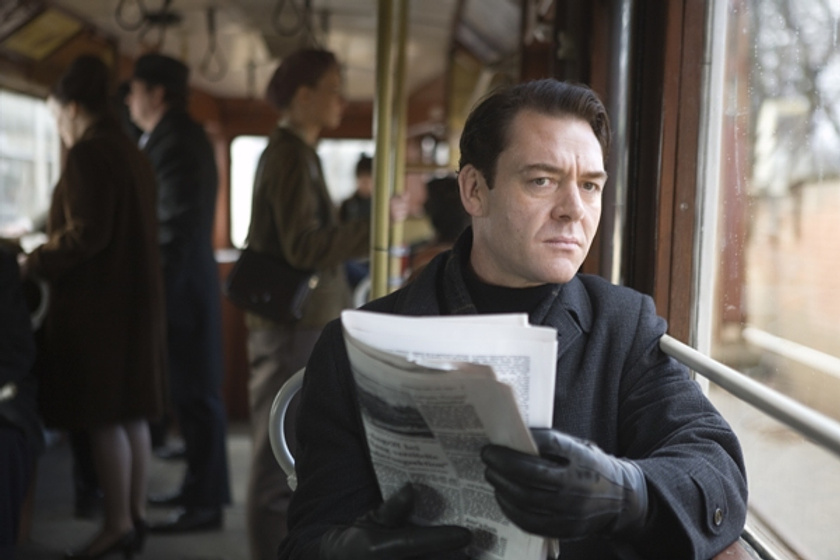 Marton Csokas en La Deuda