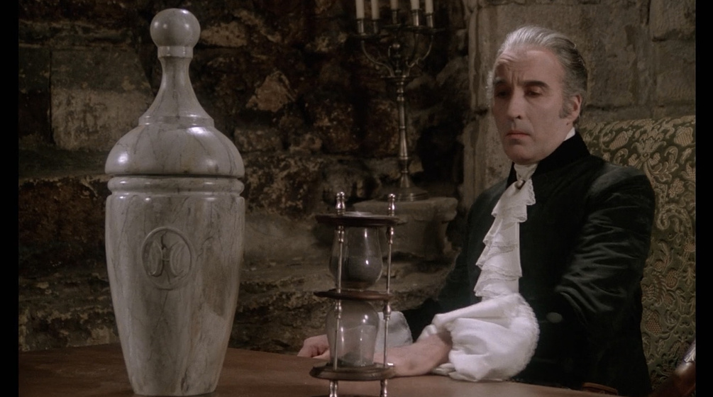 Christopher Lee [I] en dracula-padre-e-hijo