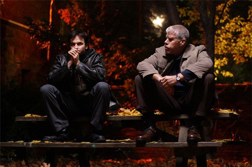 Ron Perlman y Josh Lawson en Crave