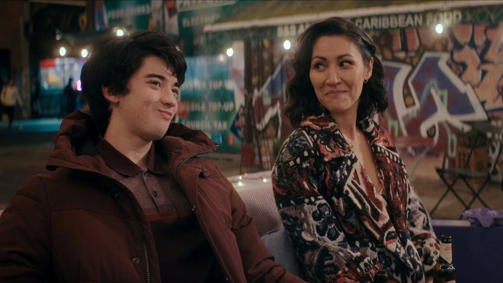 Eleanor Matsuura y Leo Long en yo-era-famoso