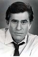 photo of person James Farentino