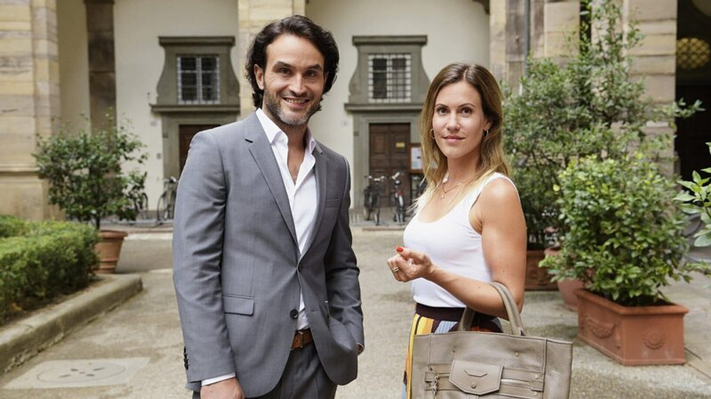 Kerem Can y Wolke Hegenbarth en Un Verano en la Toscana