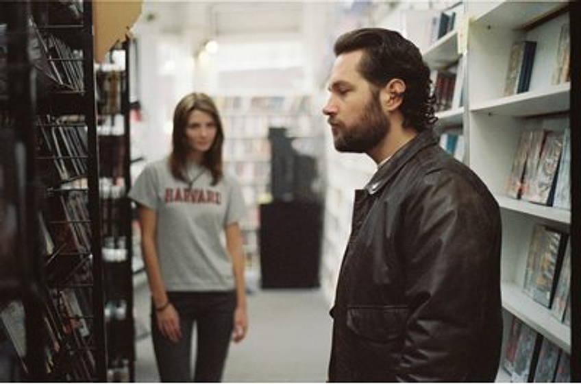 Mischa Barton y Paul Rudd en Mi Punto G