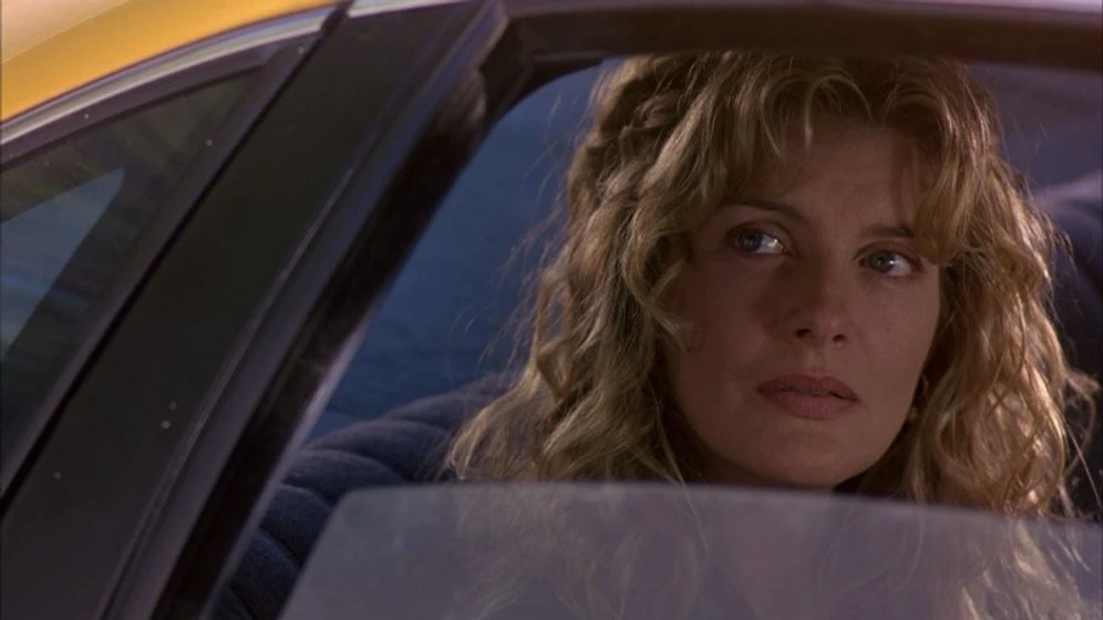 Rene Russo en Estallido