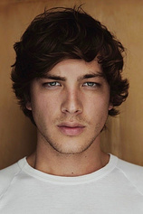 picture of actor Cody Fern