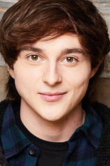 picture of actor Cameron Sanders