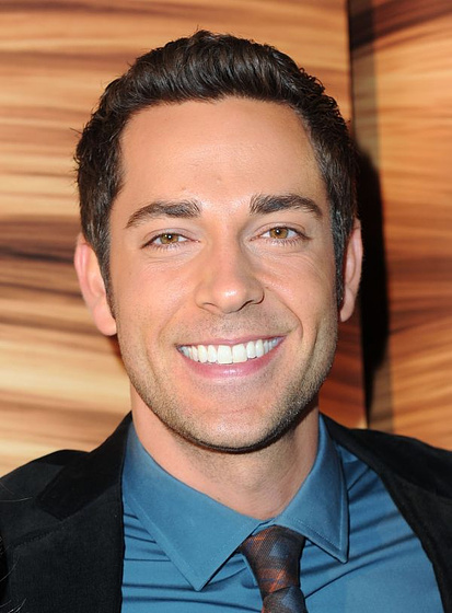 Zachary Levi en Enredados (Premiere Mundial. Enero 2011)