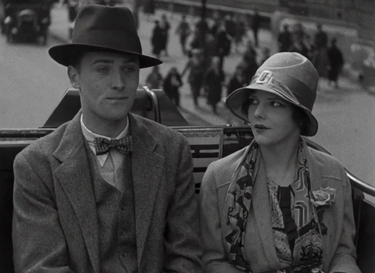 Brian Aherne y Elissa Landi en underground-1928