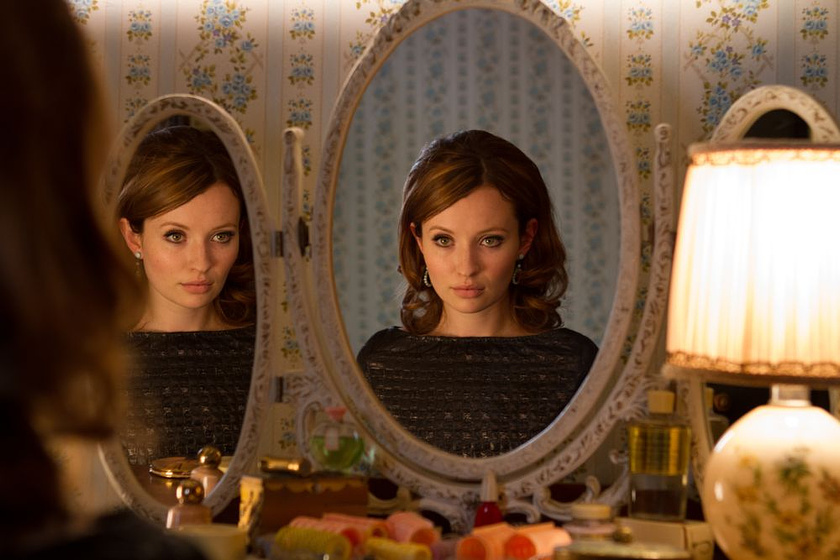 Emily Browning en Legend