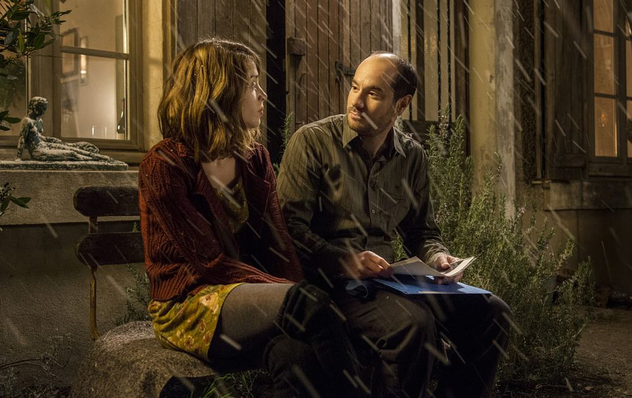 Alice Isaaz y Kyan Khojandi en Rosalie Blum