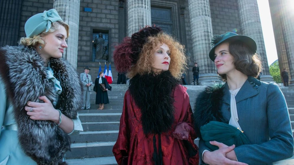 Isabelle Huppert, Rebecca Marder y Nadia Tereszkiewicz en mi-crimen